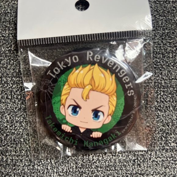 Tokyo Revengers Can Badge Japanese Anime - Picture 2 of 2